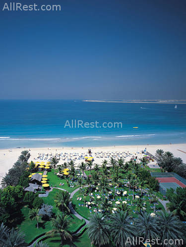 Oasis Beach Hotel 9